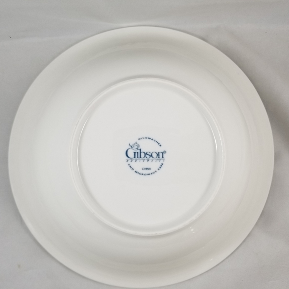 Gibson Housewares Flourish White Embossed Rimmed Soup Bowl - Picture 11 of 12